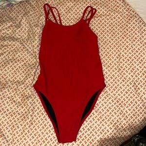 Jolyn Murray red size 32